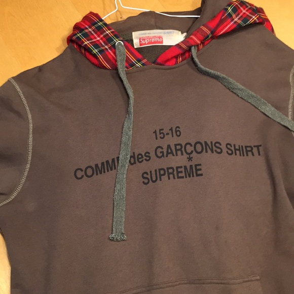 comme des garcons shirt supreme hoodie